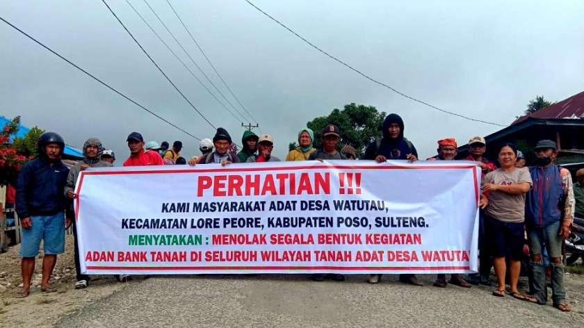 Main Ambil Alih Tanah di Watutau